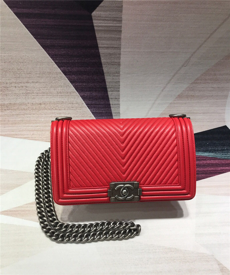 BOY Chanel HANDBAG Chevrons Pattern Lambskin Red B