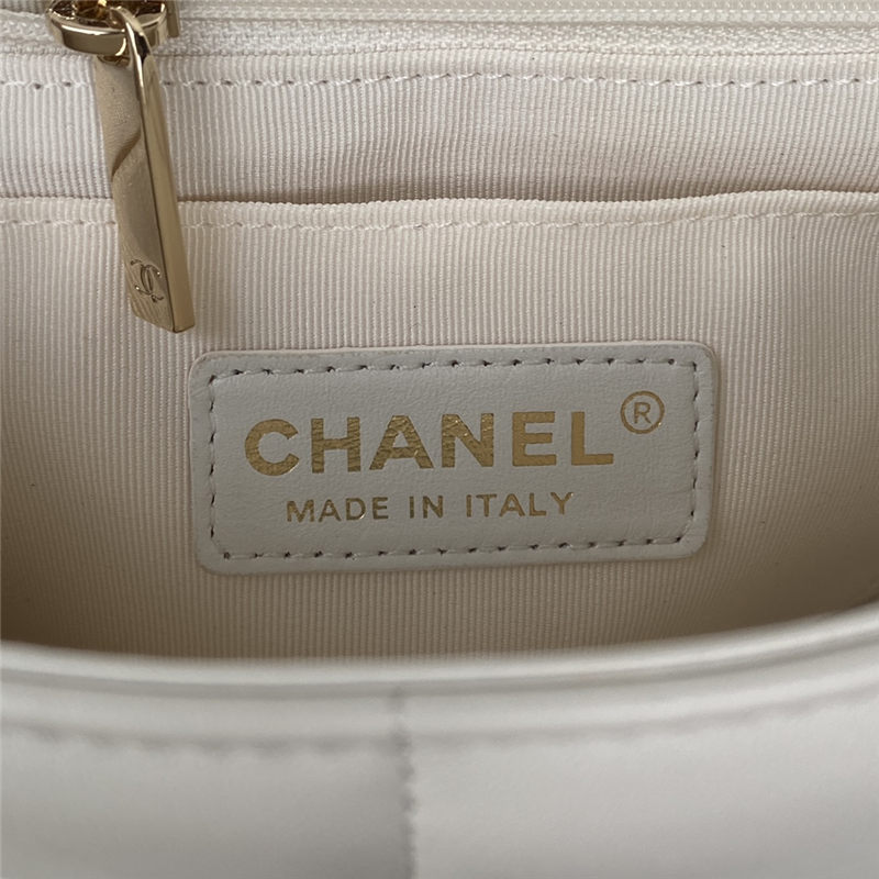 Chanel Mini Flap Bag AS3330 Lambskin & Gold-Tone Metal White A