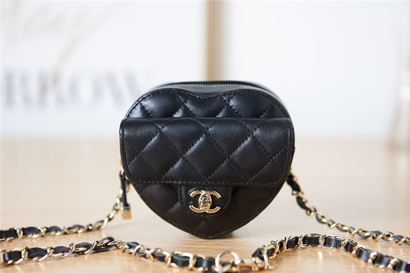 Chanel Mini HEART BAG Lambskin & Gold-Tone Metal AS2787 A