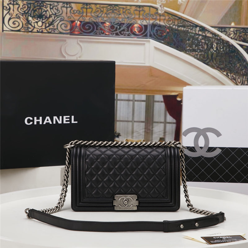 BOY Chanel HANDBAG Lambskin Black B