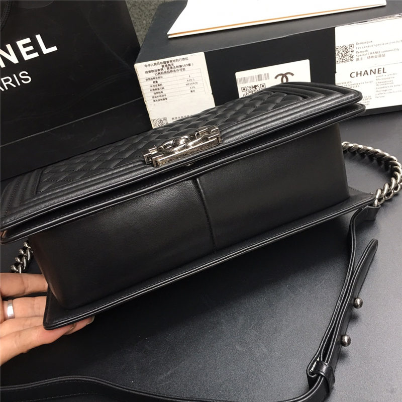 LARGE BOY Chanel HANDBAG Lambskin Black High