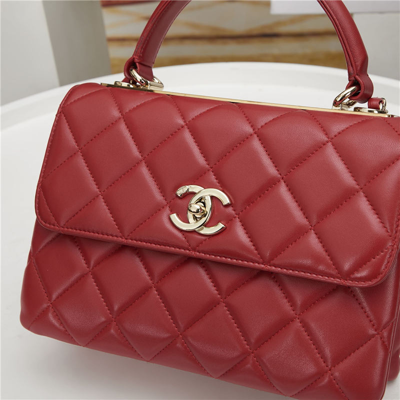 SMALL FLAP BAG WITH TOP HANDLE Lambskin Gold Metal Red B