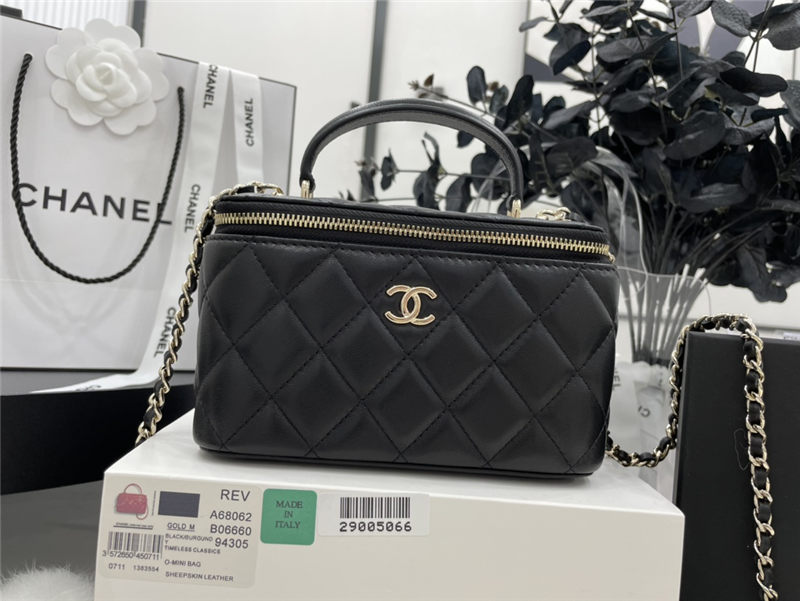 Chanel VANITY WITH CHAIN A68062 Lambskin & Gold-Tone Metal Black High