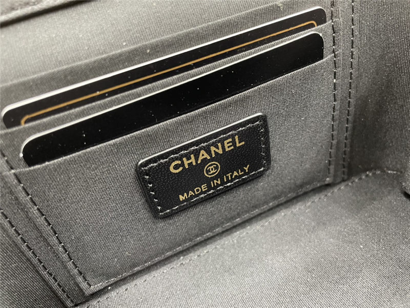 Chanel VANITY WITH CHAIN A68062 Lambskin & Gold-Tone Metal Black High