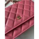 Classic Wallet on Chain AP0250 Grained Calfskin Fuchsia Gold Metal A