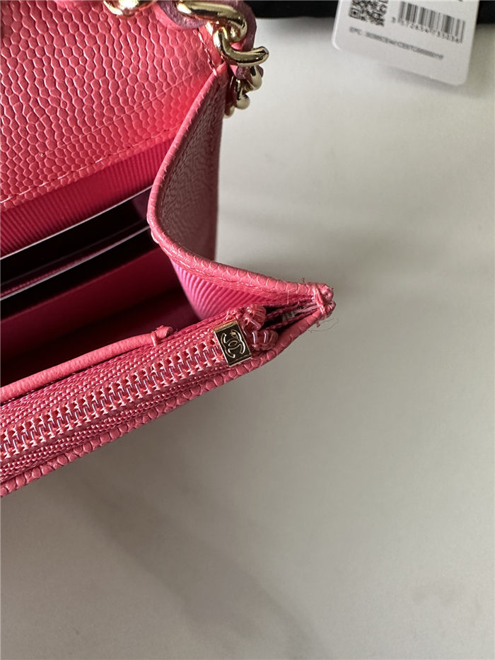 Classic Wallet on Chain AP0250 Grained Calfskin Fuchsia Gold Metal A