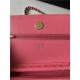 Classic Wallet on Chain AP0250 Grained Calfskin Fuchsia Gold Metal A