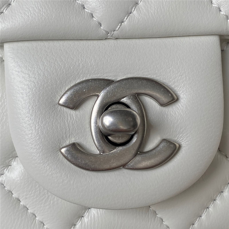 Mini FLAP BAG Lambskin Silver-Metal AS1787 White A