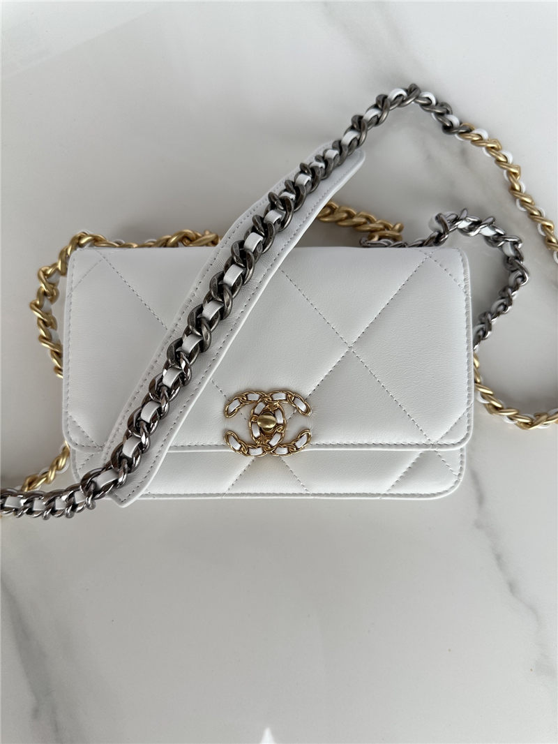 Chanel 19 WALLET ON CHAIN-A Shiny Lambskin, Gold/Silver-Tone & Ruthenium-Finish Metal White A