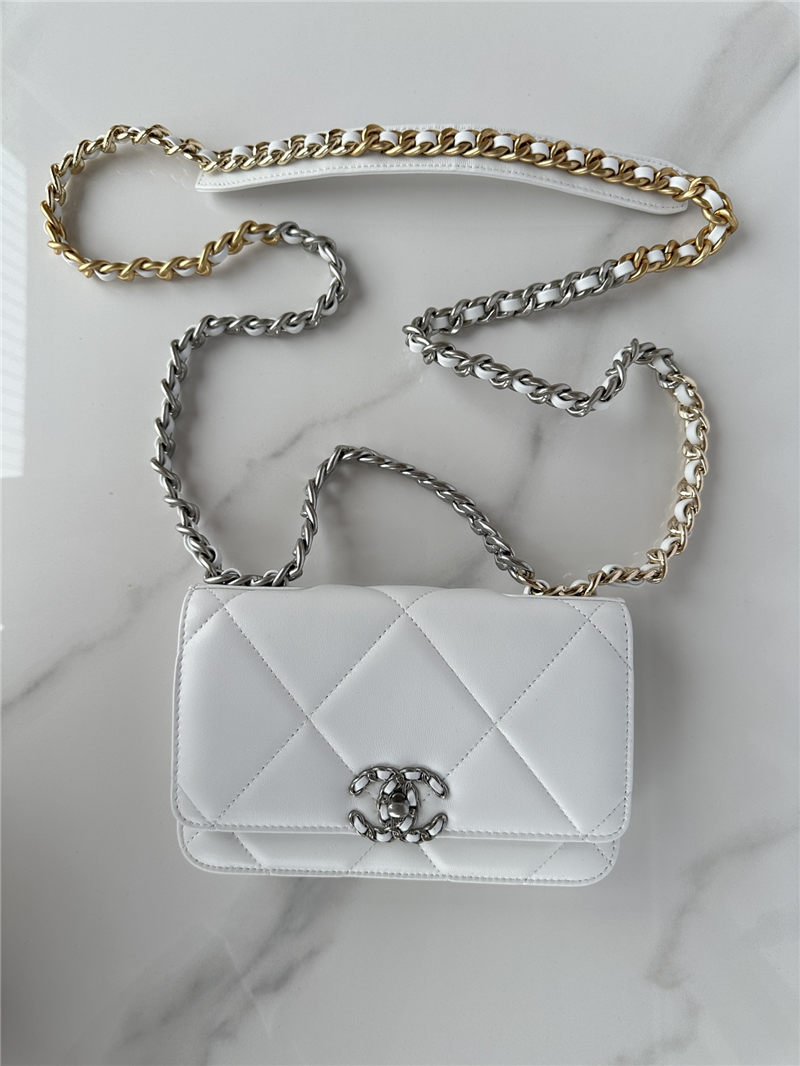 Chanel 19 WALLET ON CHAIN-A Shiny Lambskin, Gold/Silver-Tone & Ruthenium-Finish Metal White A