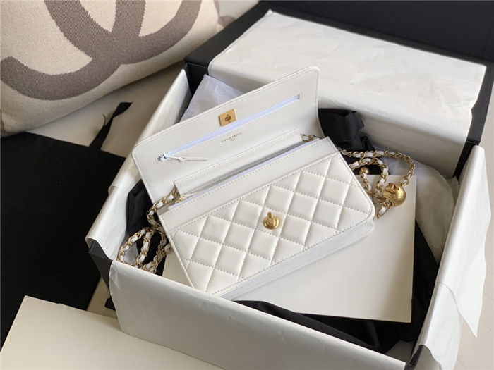 CLASSIC LONG FLAP WALLET Lambskin & Gold-Tone Metal White High