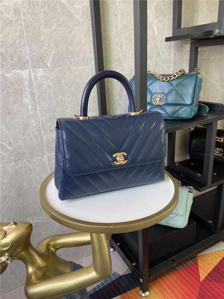 SMALL FLAP BAG WITH TOP HANDLE Chevrons Pattern Shiny Calfskin Gold Metal Blue High