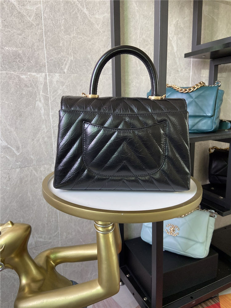 SMALL FLAP BAG WITH TOP HANDLE Chevrons Pattern Shiny Calfskin Gold Metal Black High