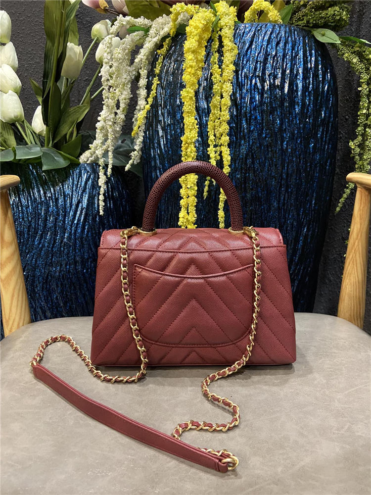 SMALL FLAP BAG WITH TOP HANDLE Chevrons Pattern Grained Calfskin Gold Metal Burgundy High