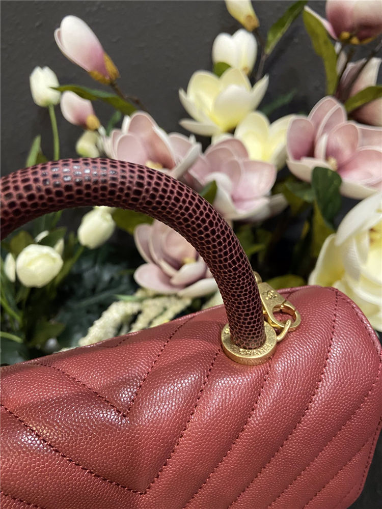 SMALL FLAP BAG WITH TOP HANDLE Chevrons Pattern Grained Calfskin Burgundy Gold Metal High