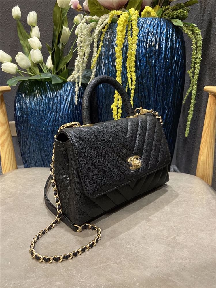 SMALL FLAP BAG WITH TOP HANDLE Chevrons Pattern Grained Calfskin Gold Metal Black High