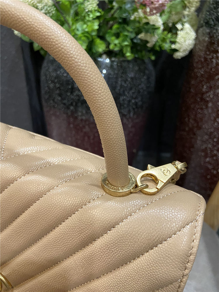 FLAP BAG WITH TOP HANDLE Chevrons Pattern Grained Calfskin Gold Metal Beige High