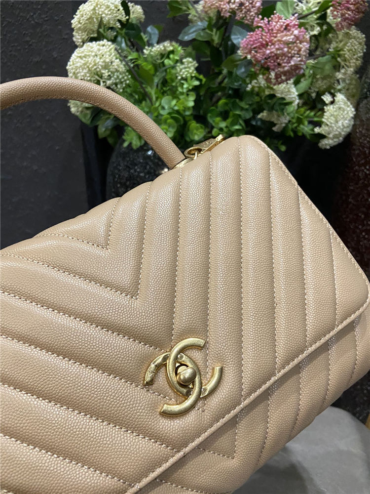 FLAP BAG WITH TOP HANDLE Chevrons Pattern Grained Calfskin Gold Metal Beige High