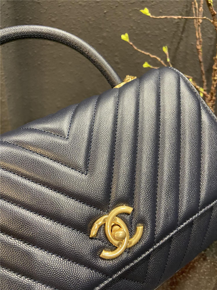 FLAP BAG WITH TOP HANDLE Chevrons Pattern Grained Calfskin Gold Metal Navy Blue High