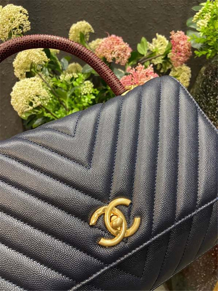 FLAP BAG WITH TOP HANDLE Chevrons Pattern Grained Calfskin Gold Metal Navy Blue High