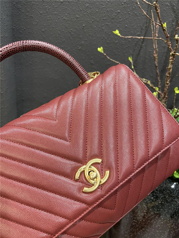 FLAP BAG WITH TOP HANDLE Chevrons Pattern Grained Calfskin Gold Metal Burgundy High