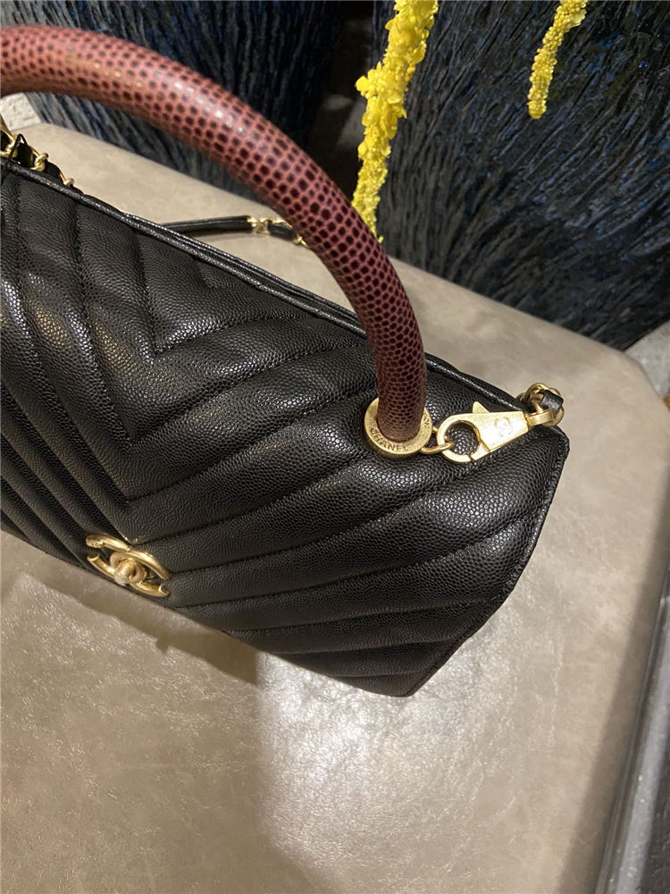 FLAP BAG WITH TOP HANDLE Chevrons Pattern Grained Calfskin Gold Metal Black High