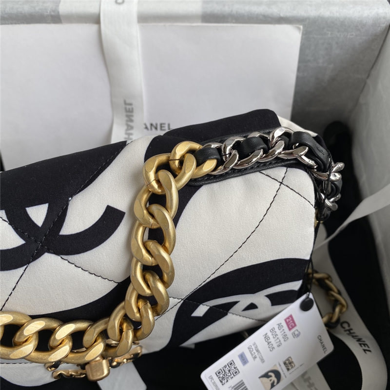 Chanel 19 Flap Bag High