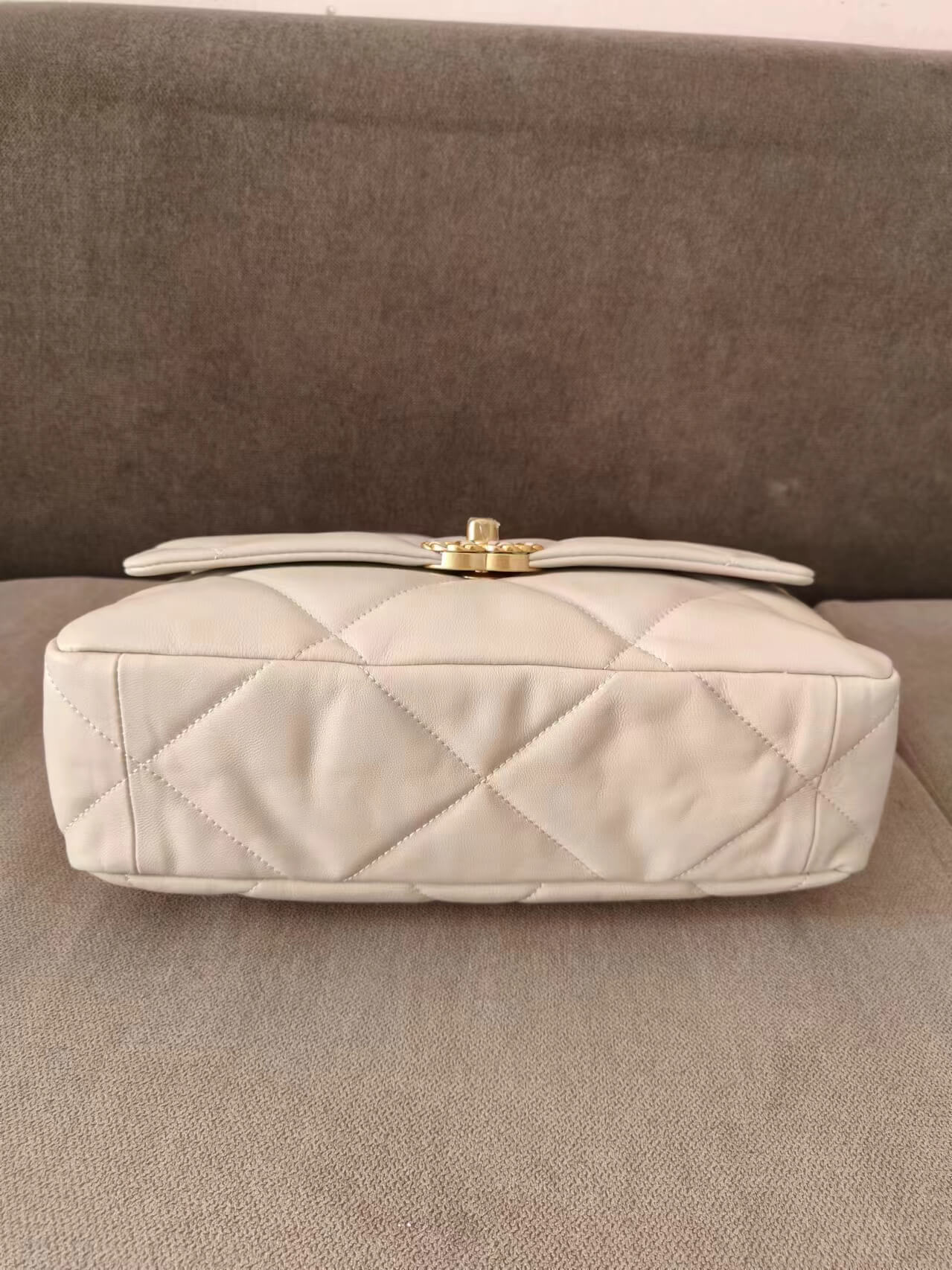 Large Chanel 19 Flap Bag Goatskin/Lambskin High