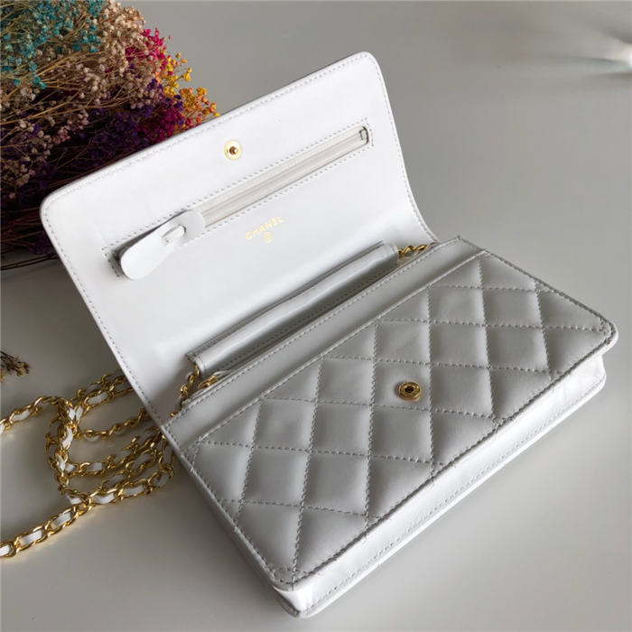 Classic Wallet on Chain A33814 Lambskin White Gold Metal B