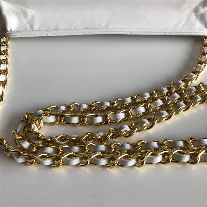 Chanel Wallet on Chain Lambskin White Gold Metal B