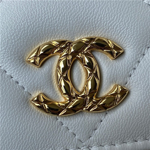 Chanel WALLET ON CHAIN Shiny Lambskin & Gold-Tone Metal White A