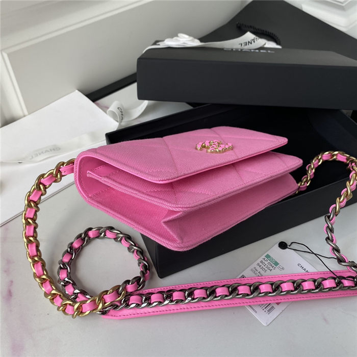 Chanel 19 WALLET ON CHAIN Pink A