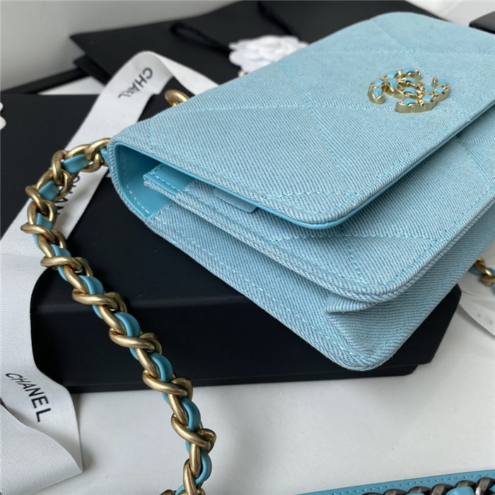 Chanel 19 WALLET ON CHAIN Blue A