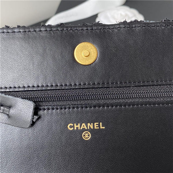 Chanel 19 WALLET ON CHAIN Black A