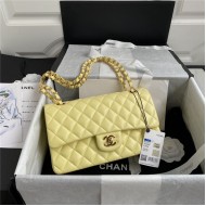 Medium CLASSIC HANDBAG Lambskin Yellow Gold Metal A