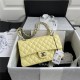 Medium CLASSIC HANDBAG Lambskin Yellow Silver Metal A