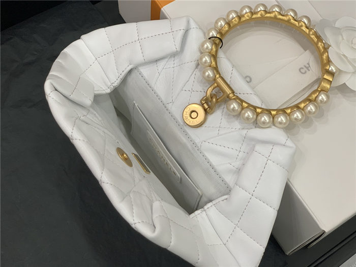 Chanel CLUTCH Lambskin Imitation Pearls & Gold-Tone Metal AS2609 White High