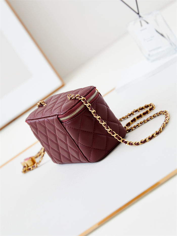 Chanel Vanity with Chain AP3940 Lambskin Burgundy High