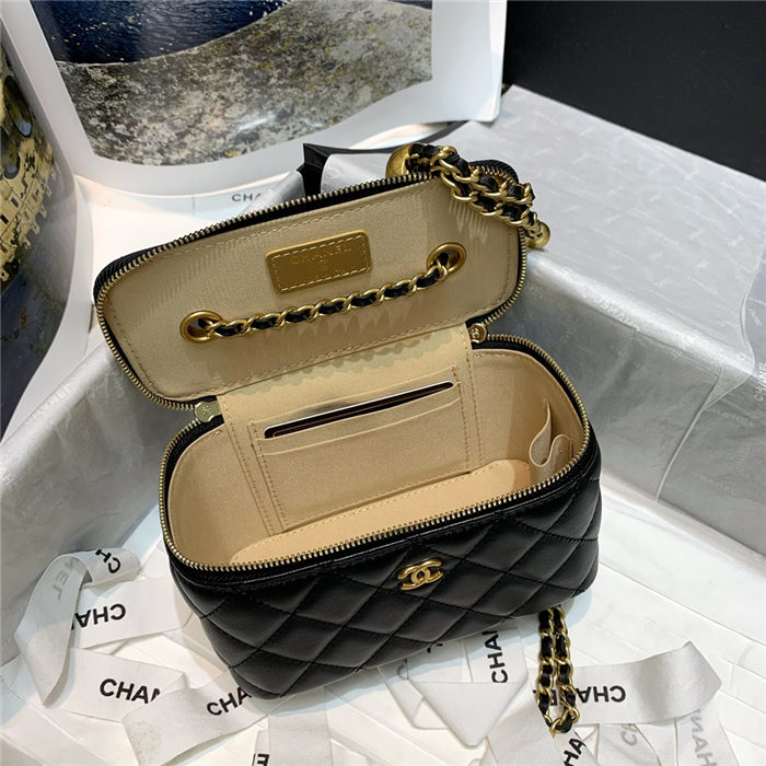 Chanel Vanity with Chain Lambskin Gold Metal Black High