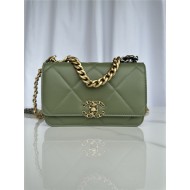 Chanel 19 WALLET ON CHAIN-A Shiny Lambskin, Gold/Silver-Tone & Ruthenium-Finish Metal Green A