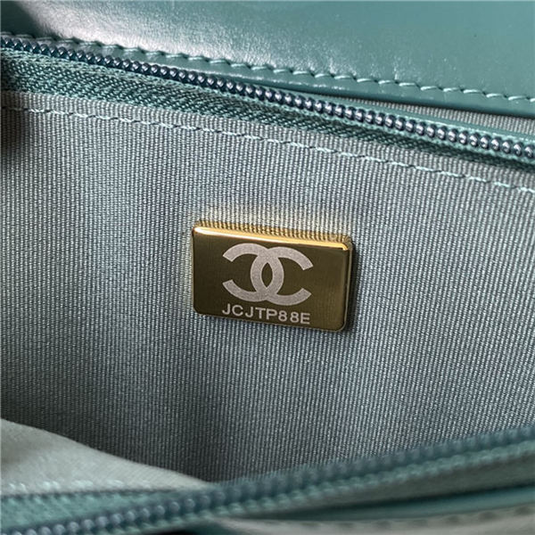 Chanel WALLET ON CHAIN Calfskin & Gold-Tone Metal AP2289 Green A