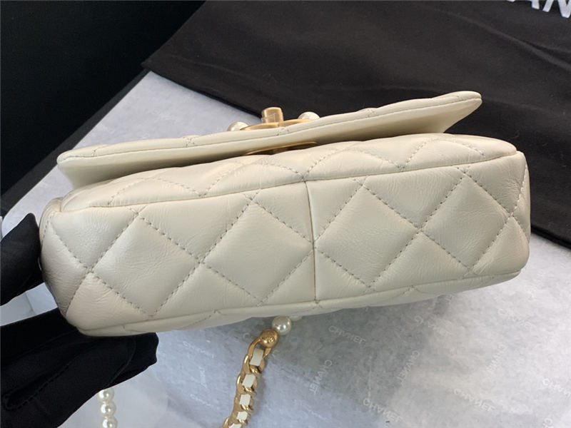 MINI FLAP BAG Calfskin, Imitation Pearls & Gold-Tone Metal White High