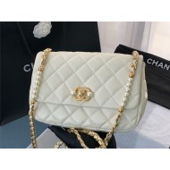 SMALL FLAP BAG Calfskin, Imitation Pearls & Gold-Tone Metal White High