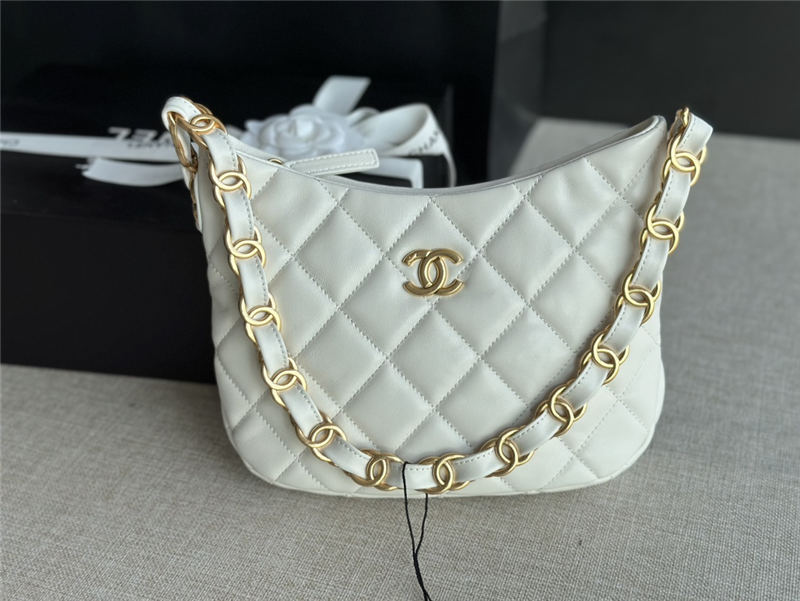 HOBO HANDBAG AS3562 Lambskin & Gold-Tone Metal White High