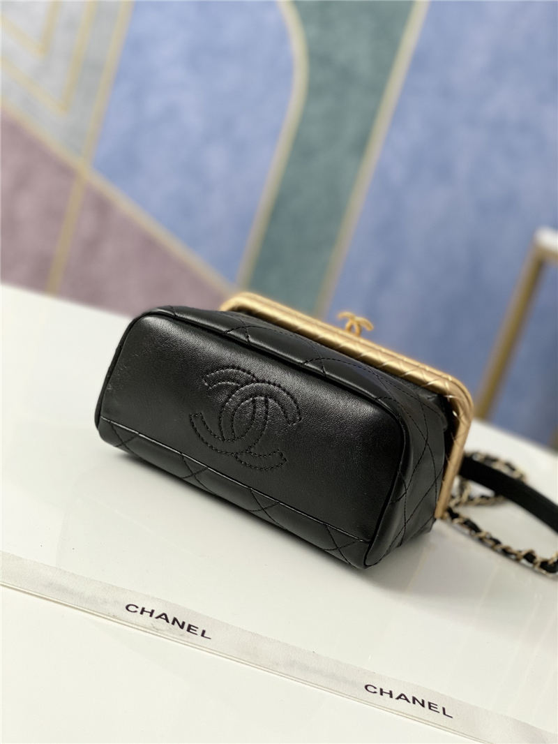 SMALL Chanel KISS LOCK BAG Lambskin Gold-Tone Metal White High