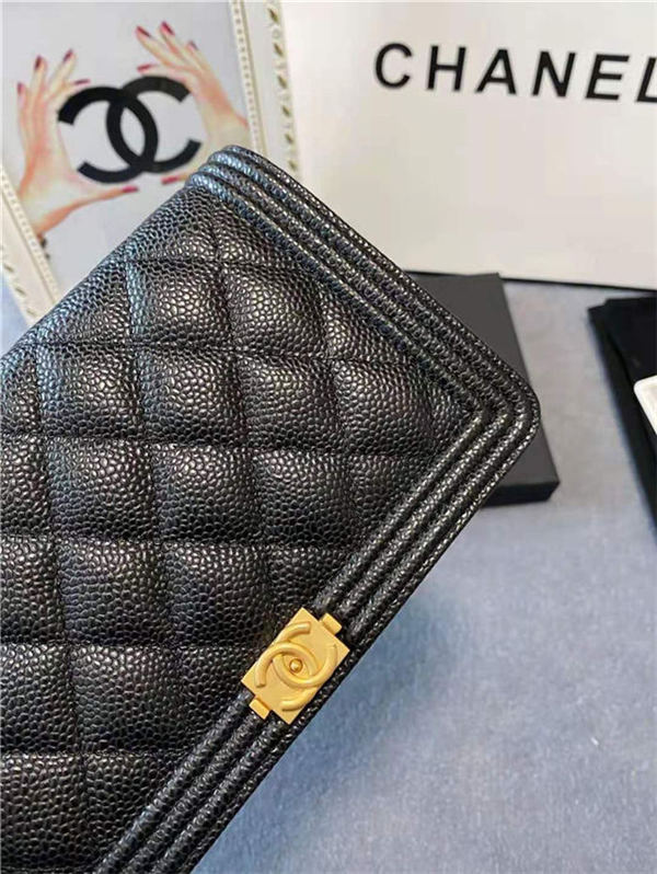 BOY Chanel WALLET ON CHAIN Grained Calfskin & Gold-Tone Metal Black High