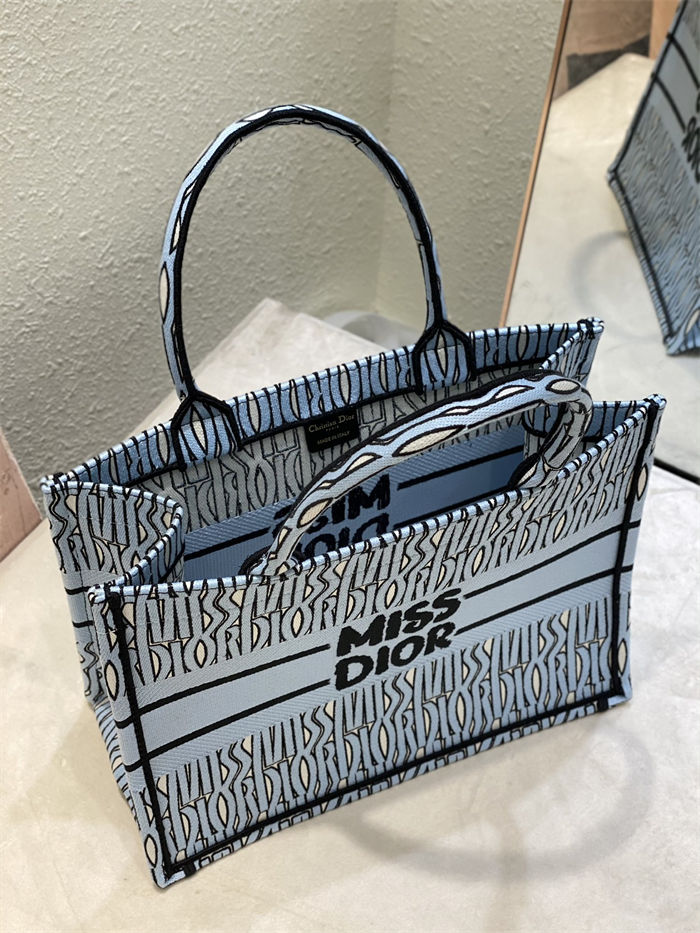 MEDIUM Dior BOOK TOTE Miss Dior Allover Embroidery Blue High