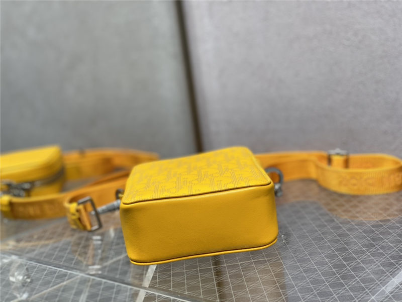 Dior WORLD TOUR MESSENGER POUCH Dior Oblique Galaxy Leather Yellow High