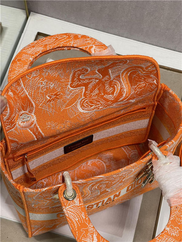 MEDIUM LADY D-LITE BAG Toile de Jouy Reverse Embroidery Orange High