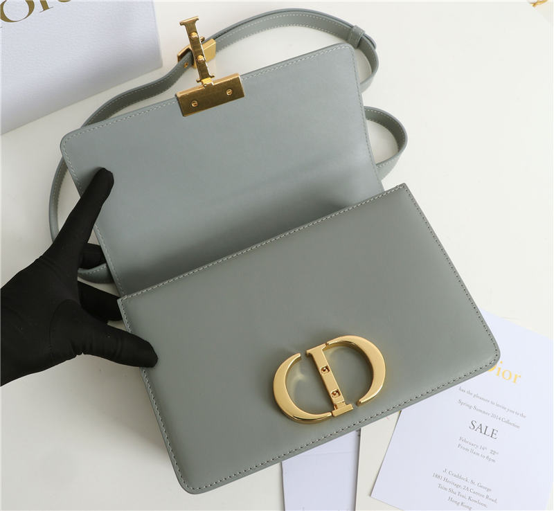 30 MONTAIGNE BAG Calfskin Grey Green High